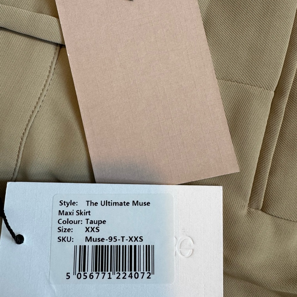 Elegant Beige Halter Maxi Skirt - Picture 5 of 6